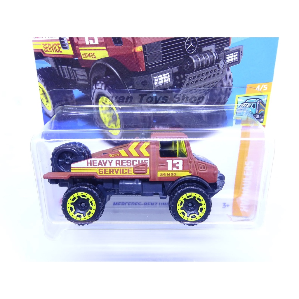 Hot Wheels Mercedes Benz Unimog 1300 Merah Kuning No. 13