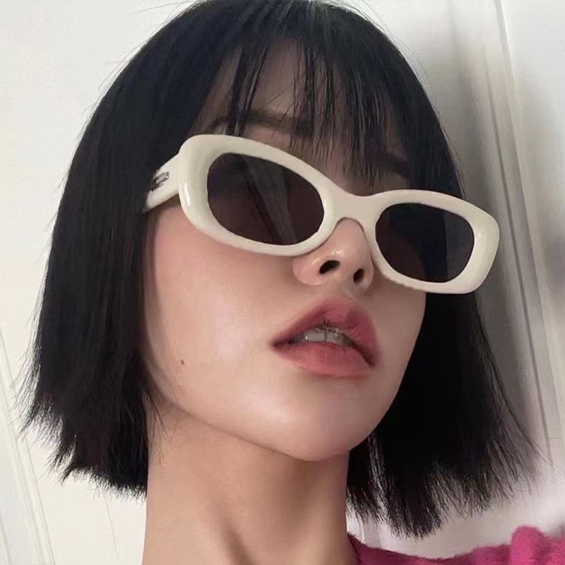 Kacamata Persegi Kacamata Fashion Vintage Kacamata Hitam Wanita Merek Desain Retro Persegi Panjang Kacamata Matahari Perempuan Ins Populer Warna-Warni