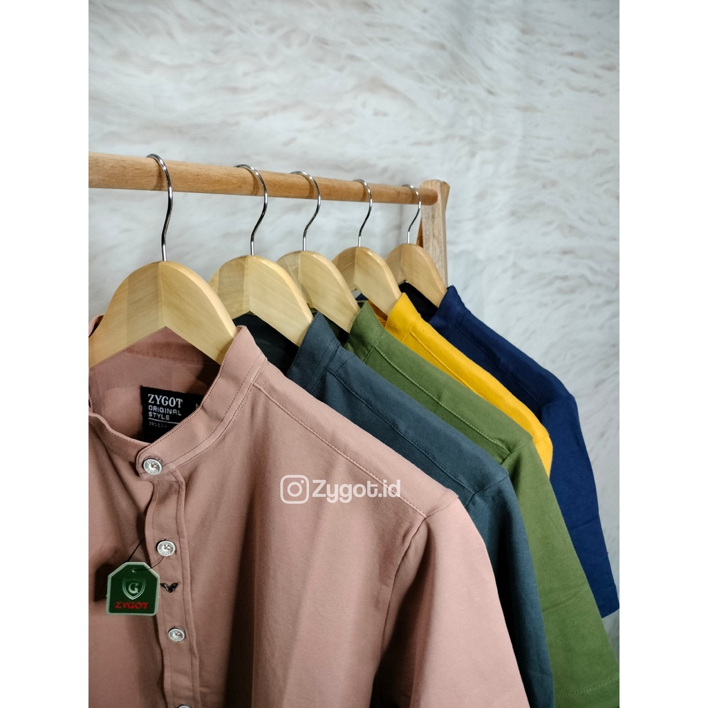 Kemeja Koko/Hem Taqwa Muslim Polos Lengan Pendek Pria Dewasa Kain Cotton Spandex dan Bamboo By Zygot