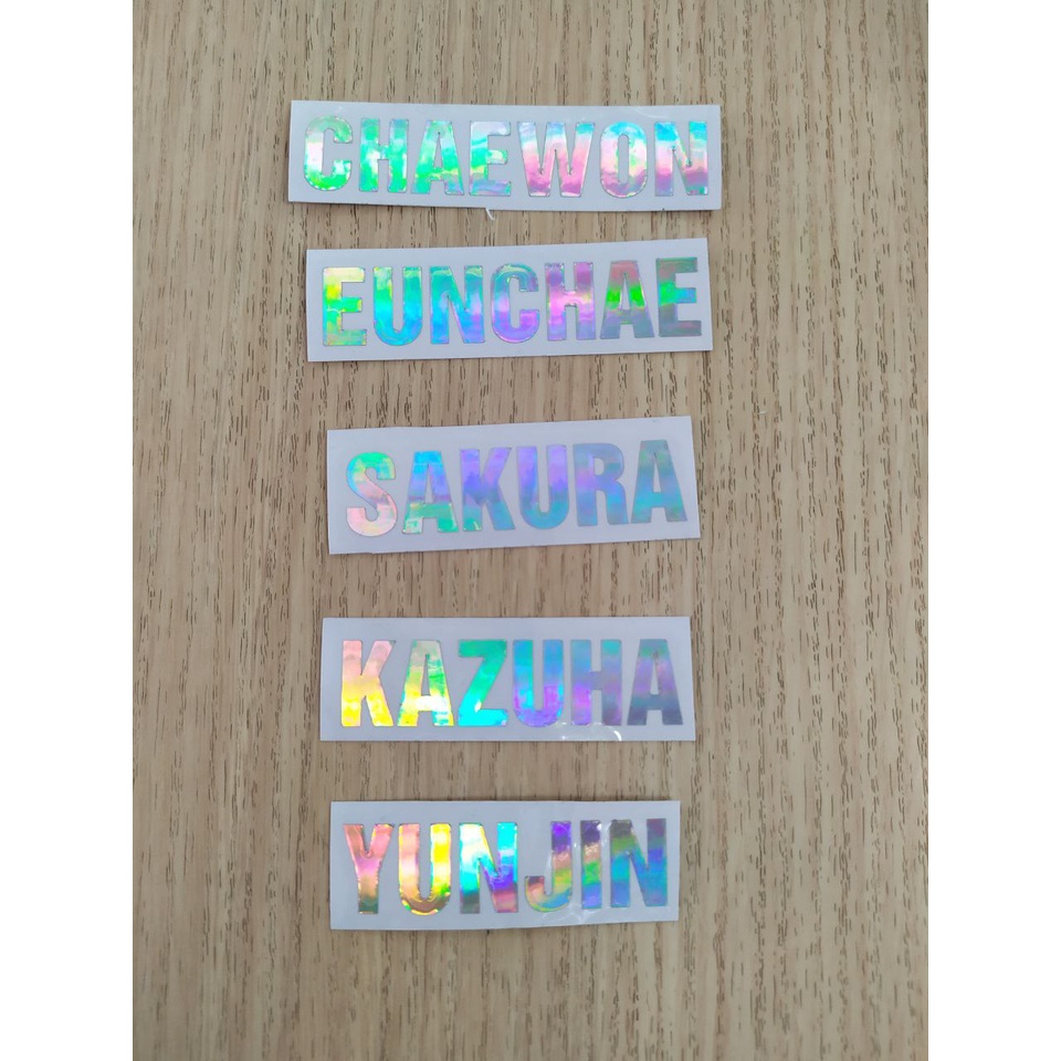 

LE SSERAFIM - Sticker Hologram Nama Member