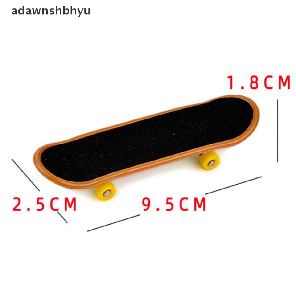 Adawnshbhyu 1PC Cute Kids Anak Mini Fingerboard Skate Kost Hadiah Mainan Pesta Random ID