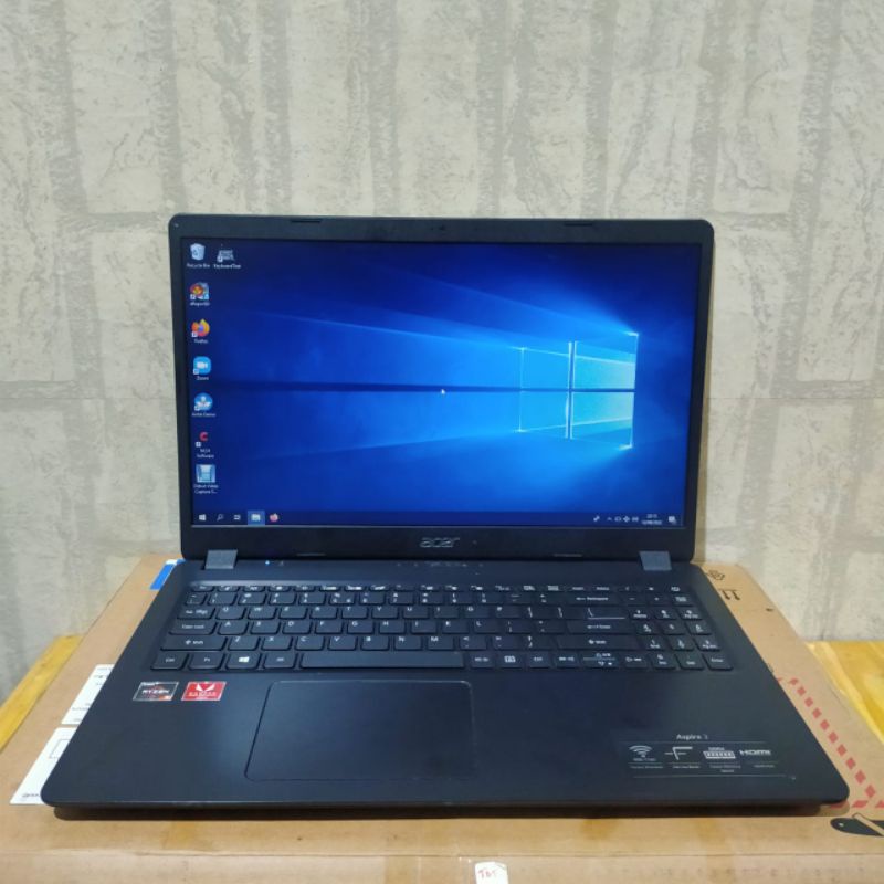 Laptop Acer Aspire A315 Amd Ryzen 3-3200U VGA AMD RADEON VEGA 3 GRAPHIC LAYAR 15,6INCH Ram 4/HDD 1TB