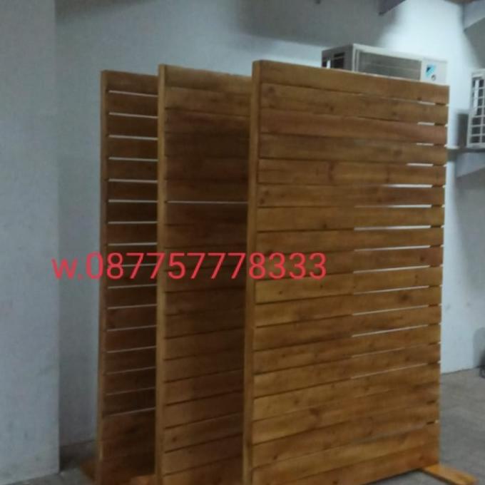 partisi/ penyekat ruangan kayu jati belanda