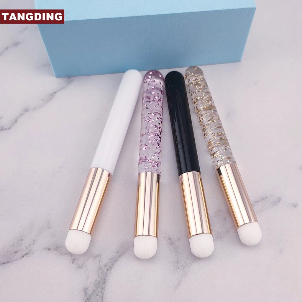 [COD Tangding]1pc Portable Kepala Bulat Kuas Bibir Concealer Makeup Brush Multifungsi Alat Kecantikan