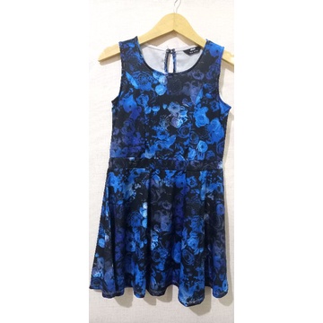 Dress/Gaun Pesta Wanita warna hitam biru, motif bunga