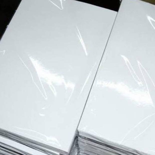 

KERTAS FOTO GLOSSY 120 GSM ISI 100 LEMBAR UKURAN A4 TERLARISS...,,,,,