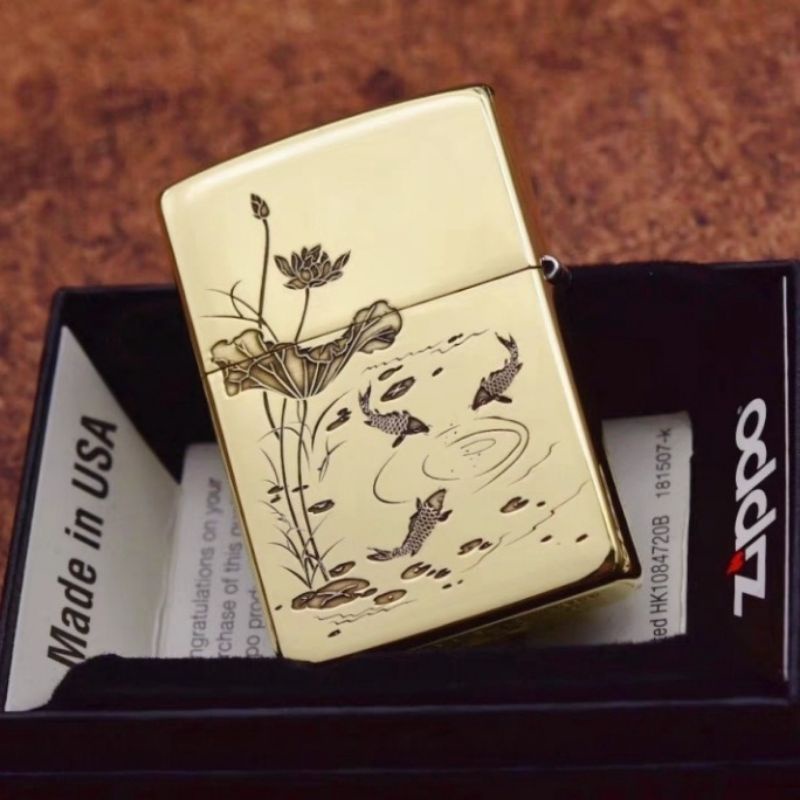 KOREK UNIK KOREK API ZIPPO GOLD MOTIF IKAN UNIK KOI DAN ELEGAN SUDAH DI SERTAI BOX KOREK