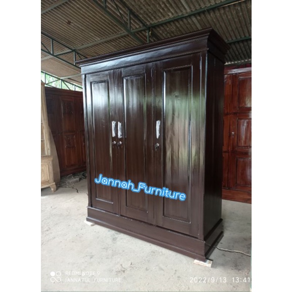 Lemari jati pintu 3  full tanpa kaki (srebet)