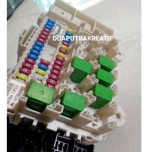 box sekring fuse box sikring Isuzu giga