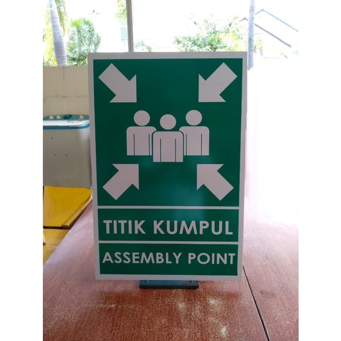 

SAFETY SIGN RAMBU K3 TITIK KUMPUL 40 X 60