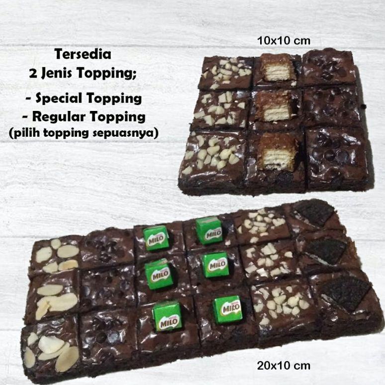 

12.12 Product HOT Fudgy Brownies Coklat isi 9 Slices dan 18 slices ( Free Request Notes)