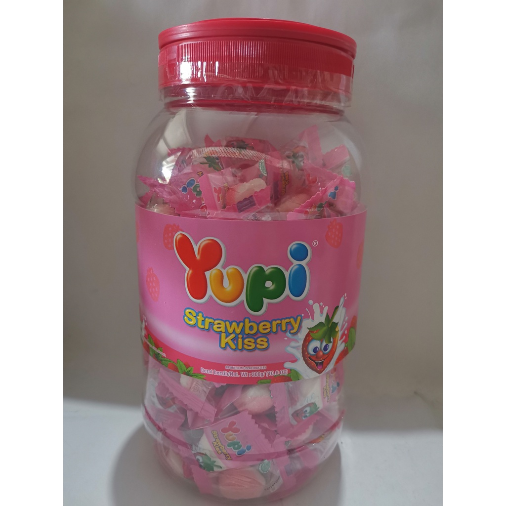 

Permen Yupi Strawberry Kiss Toples