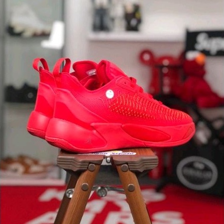 Jordan Luka 1 &quot;University Red&quot;