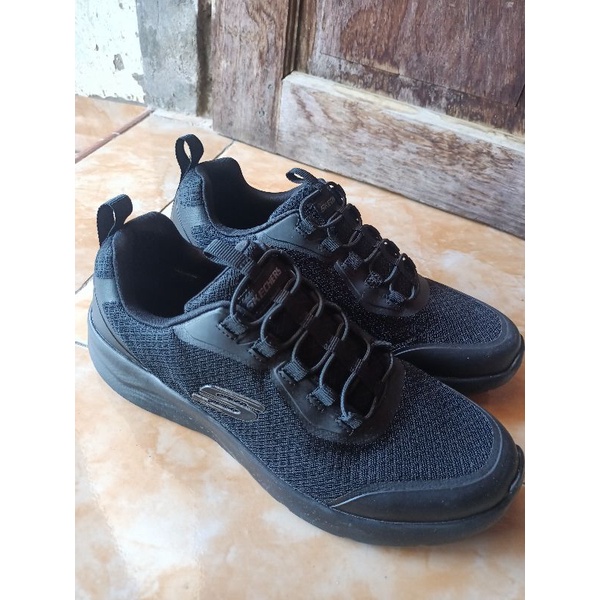 SkechersFullBlack