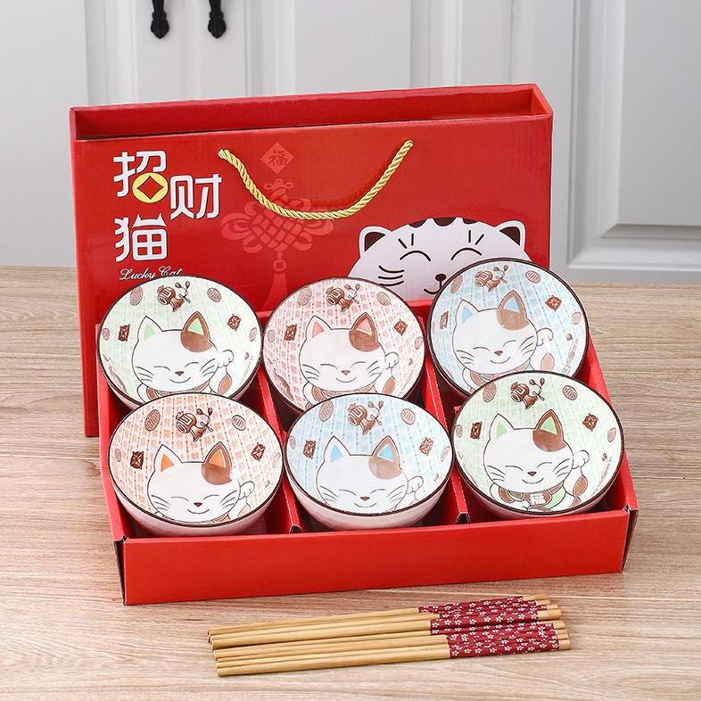 

Hampers Imlek 2023 Mangkok Keramik Lucky Cat Plus Sumpit Kualitas Premium/Parcel Kado Gift Set Cny Imlek |Pindah Rumah| Tukar Kado