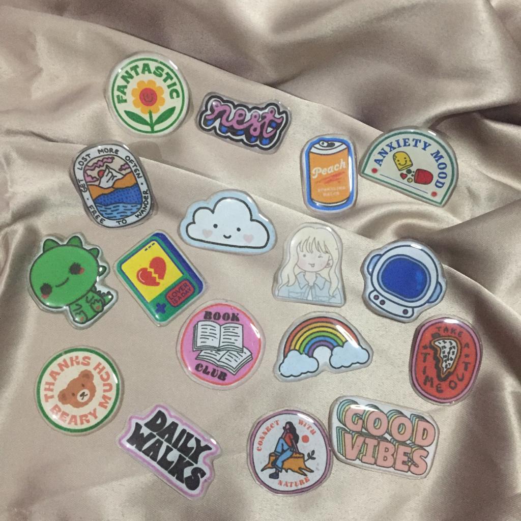 Jual (NEW) PIN ACRYLIC/ PIN AESTHETIC/ PIN TAS/ PIN KEKINIAN/ MURAH