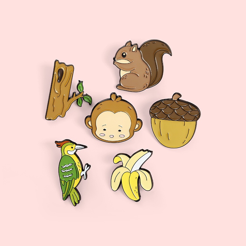 Pin Kerah Enamel Tupai/Kacang Pinus/Monyet/Pisang Lucu Kartun Pin Bros Lencana Bros