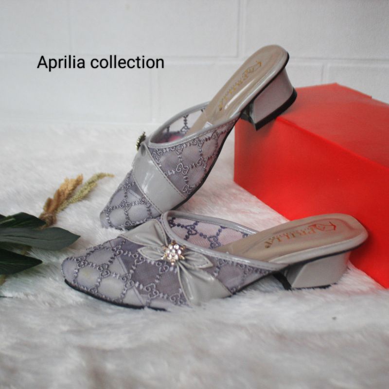 Sandal brukat anak perempuan terbaru/sendal hak tahu brukat anak perempuan pesta heels anak perempuan sandal pesta anak perempuan terbaru kekinian sandal kondangan anak perempuan bisa cod wedges pesta anak