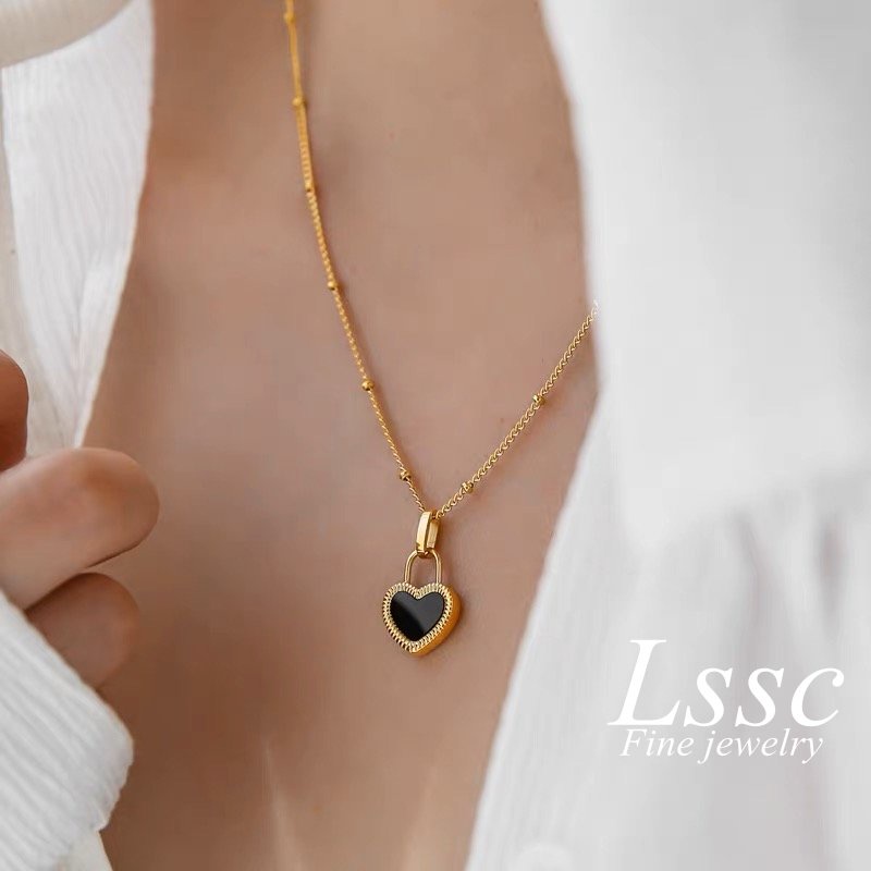 Kalung Titanium Wanita Anti Karat Hati Putih Hitam Cantik Terbaru Aksesoris Cewek Fashion Korea