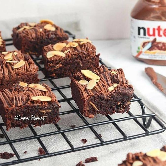

BAYAR DITEMPAT✔️Brownies Nutella Almond|SQ5