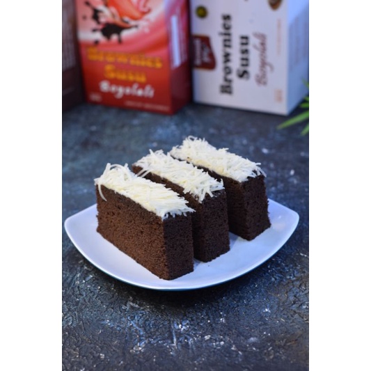 

Brownies Susu Boyolali, Brownies dengan Susu Segar Asli Boyolali
