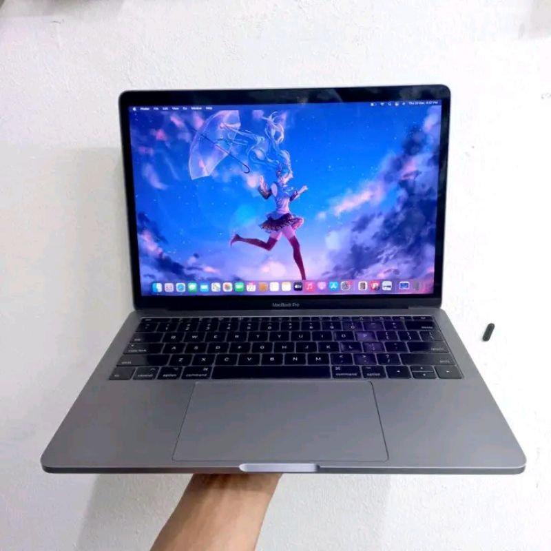 MacBook Pro Retina 2017 Core i5 Dual Core Intel Iris Plus SSD