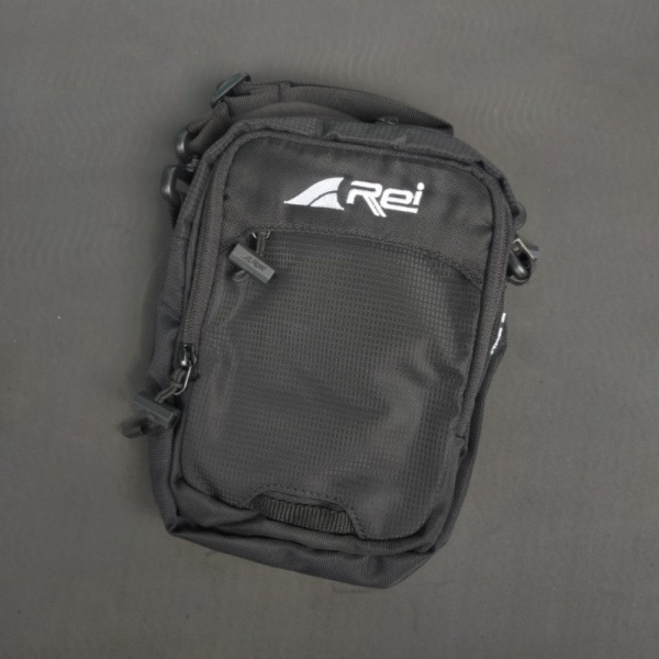 3 Jual Arei / Rei Pouch Tas - Selempang Lis Limited / New Travel Brantas hitam