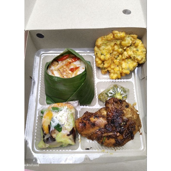 

Nasi box/nasi kotak/nasi liwet