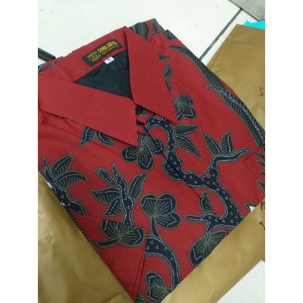 Kemeja Batik Lengan Pendek Merah Marron Seno