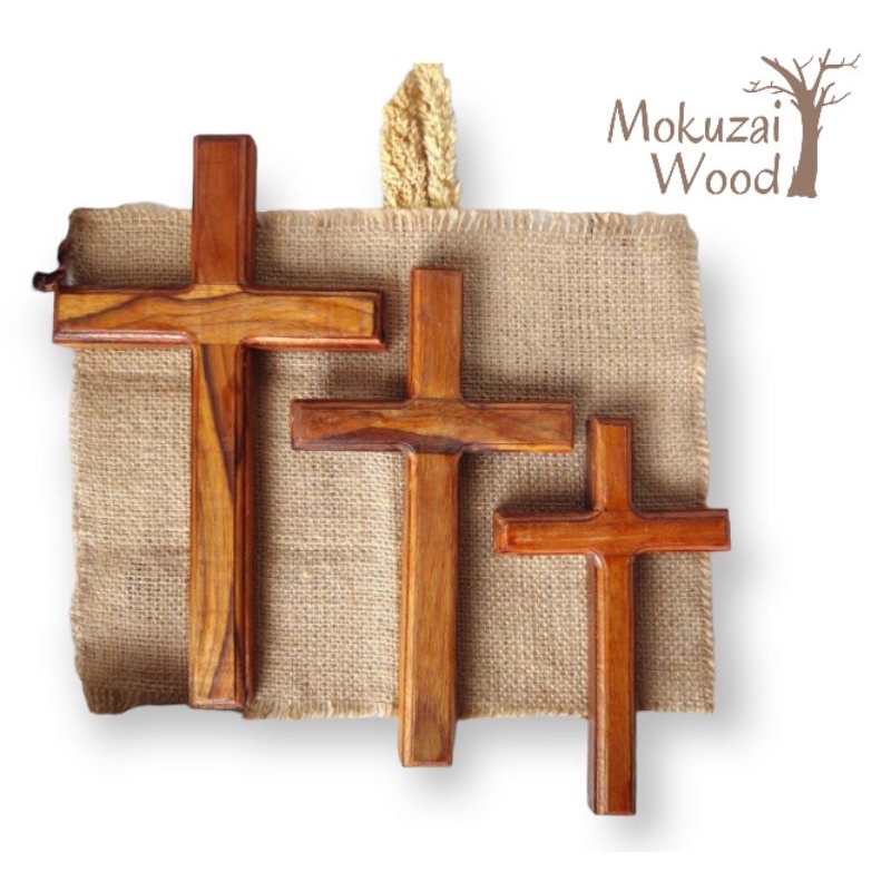 salib dinding kayu jati