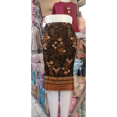 Rok prisket batik pendek//rok pendek//rok prisket//rok kebaya