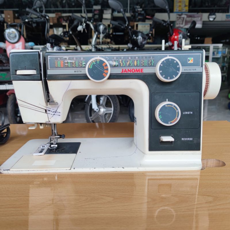Janome Mesin Jahit Zigzag Bekas / Second Ori L395F