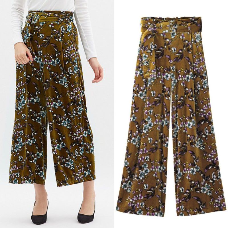 UNIQLO by GU  sailor moon print velvet cullote pants