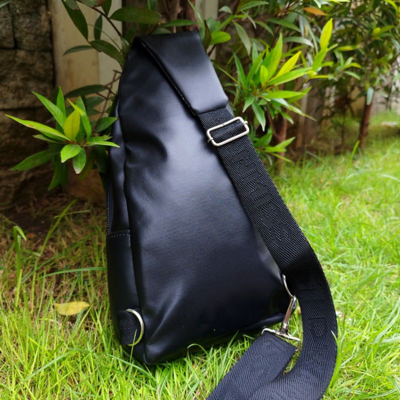 SlingBag Pria Original DM | Tas Selempang Dada Pria Best Quality