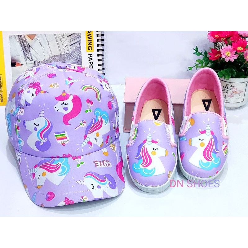 Paket Sepatu Anak Perempuan Paket Sepatu dan Topi anak Perempuan Paket Slip on dan Topi Anak Lucu Murah Karakter Unicorn Ungu Cute