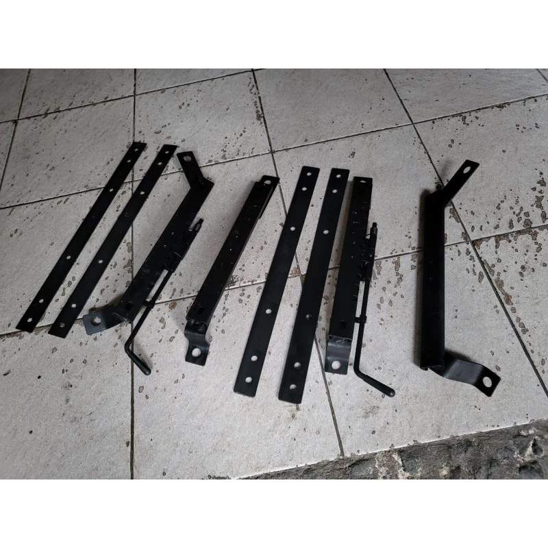 Dudukan jok mobil yaris