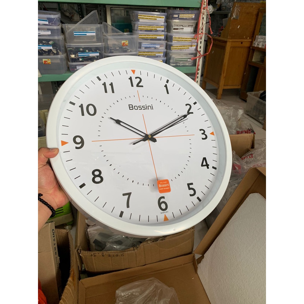 jam Dinding Besar Bossini Putih Minimalis besar 45CM