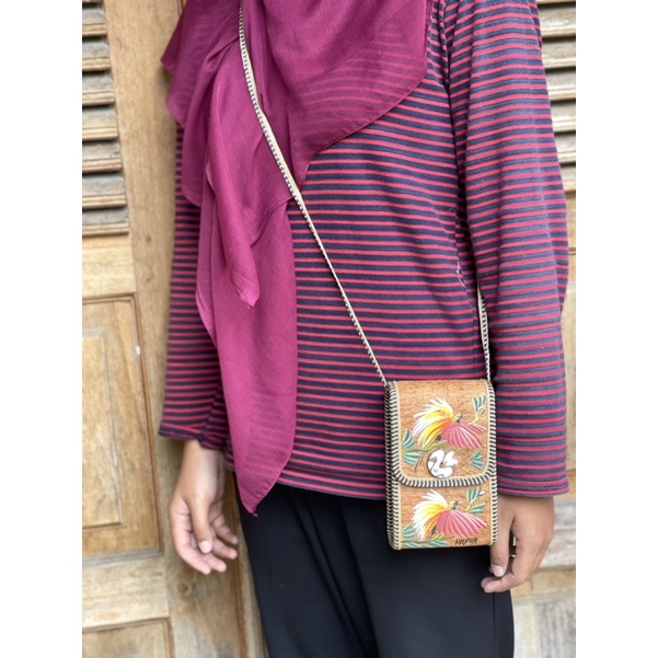 Sling Bag paspor kulit kayu lukis