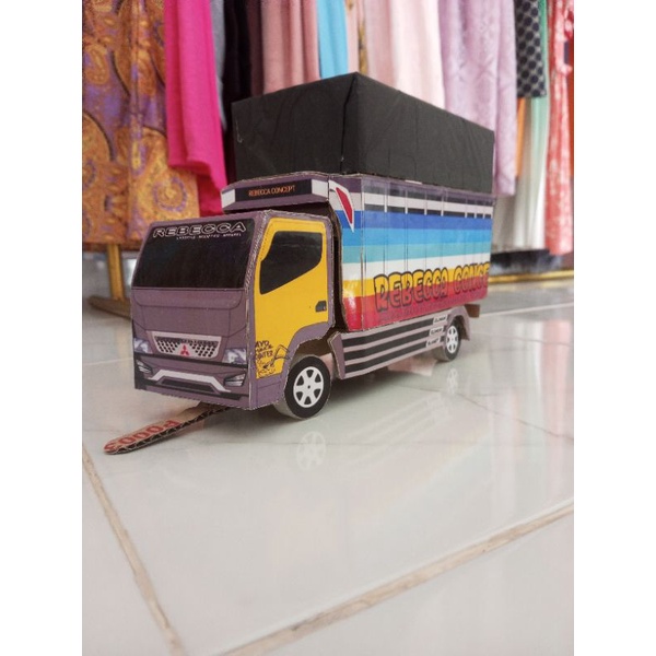 miniatur truk oleng kardus mbois