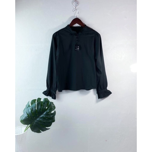 blouse hitam polos lengan balon import