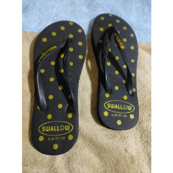 Sandal Swallow Black Polkadot