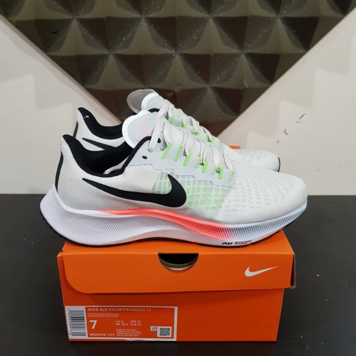 Sneakers Sepatu Nike Air Zoom Pegasus 37 Laser Crimson Branded