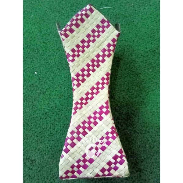 

vas/tempat alat tulis anyaman pandan