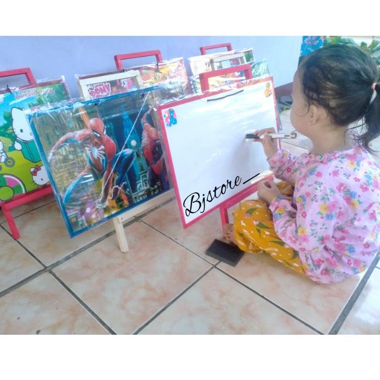 

S-23❤) Papan Tulis / Whiteboard Anak ( FREE SPIDOL + PENGHAPUS ) dengan Penyanggah kayu Ukuran 30x50 cm premium