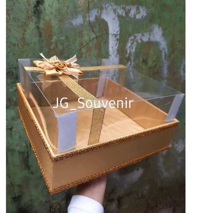 

Trendy 경 Kotak Hantaran Seserahan Mika Tempat Kue warna gold