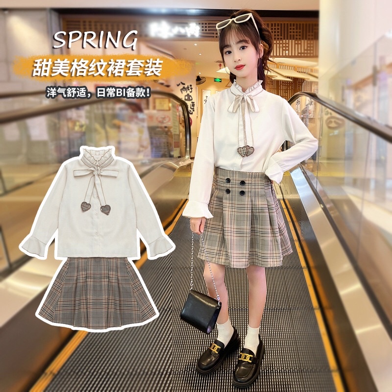 Baju anak Setelan putih (Baju + Rok) import
