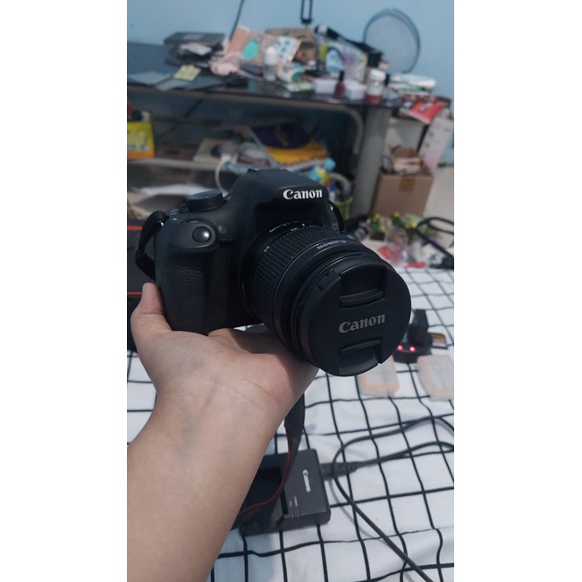 Kamera Canon 1200 D