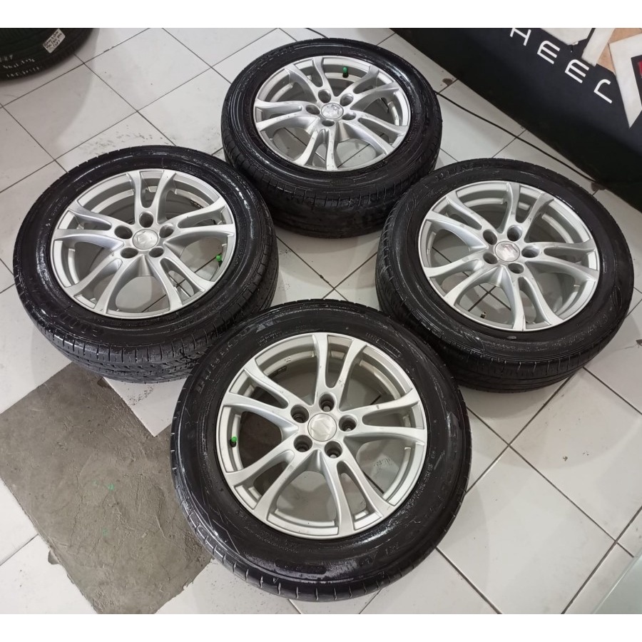 Velg Mobil Bekas Seken Ring 16 STD ERTIGA R16X7 Baut 5 BAN 205 55 R16