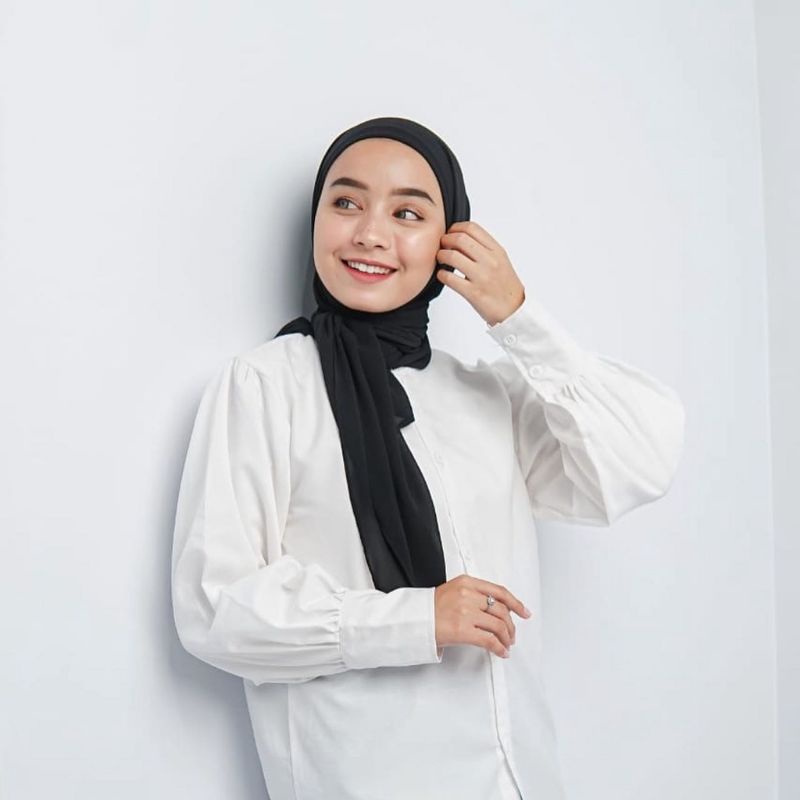 Hijab Segi Tiga Inner 1 Layerd Hijab Instan