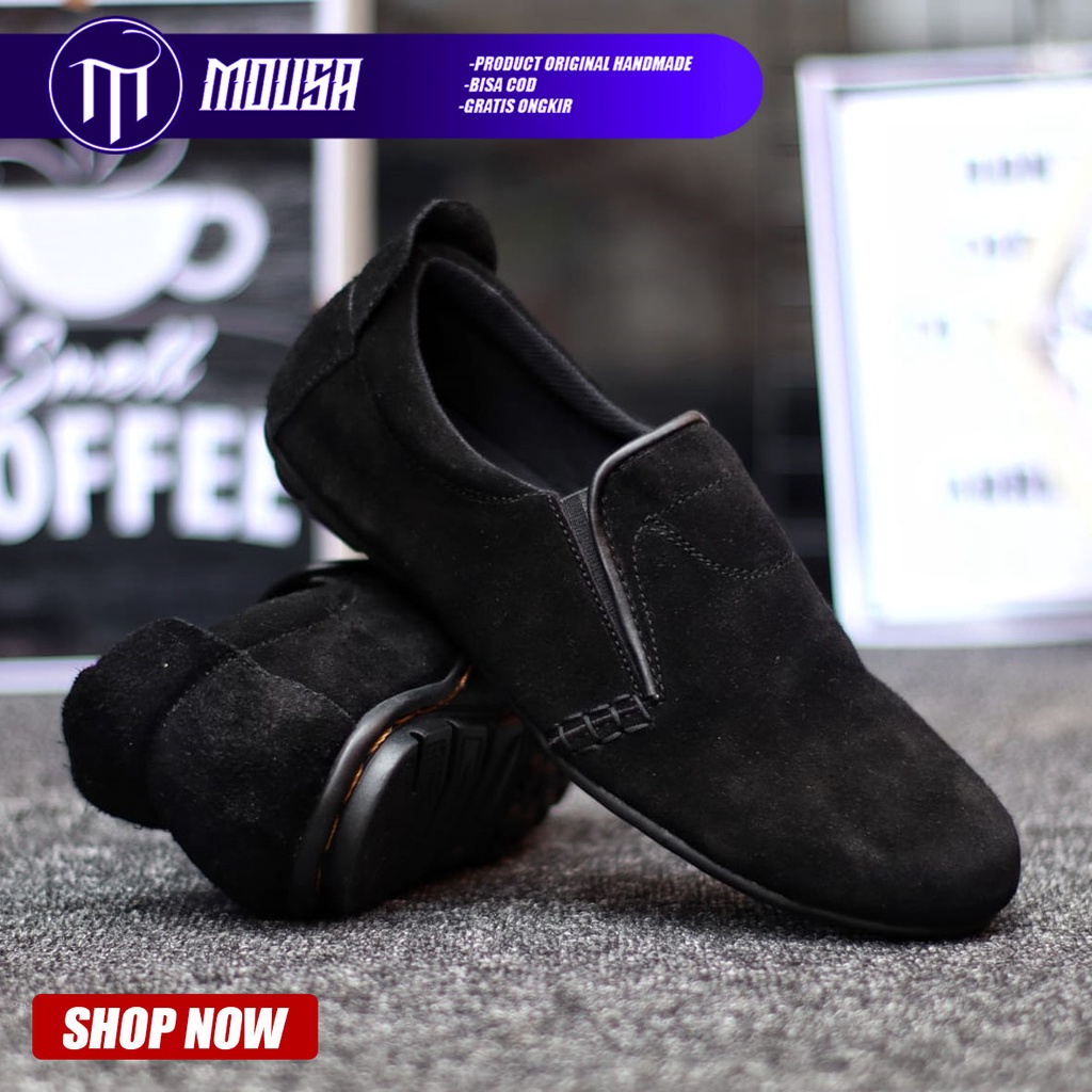 Sepatu Casual Slip On Pantofel Kulit Suede Kerja Pria Hitam Mousa Seya